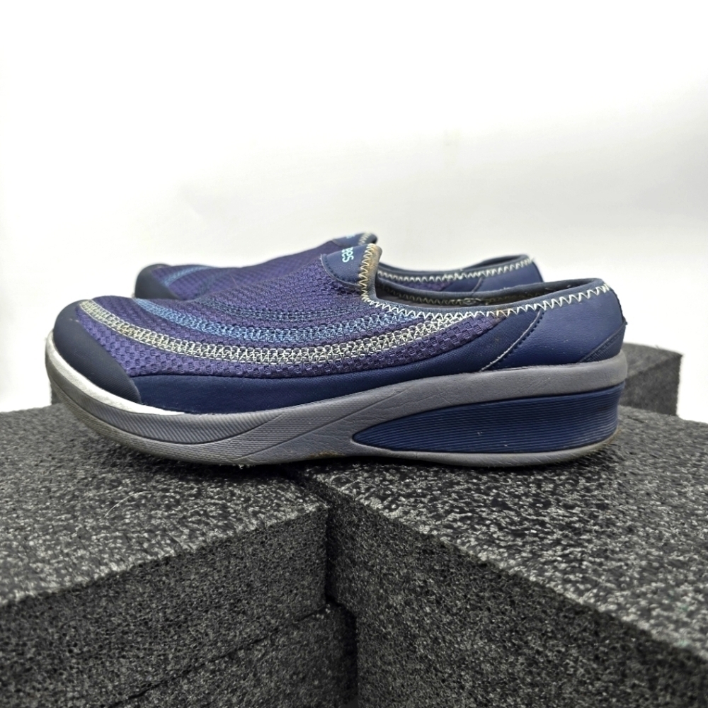 Bzees Shoes Women's 8.5M Favor Blue and Gray Slip-On Sneakers Comfort Sole